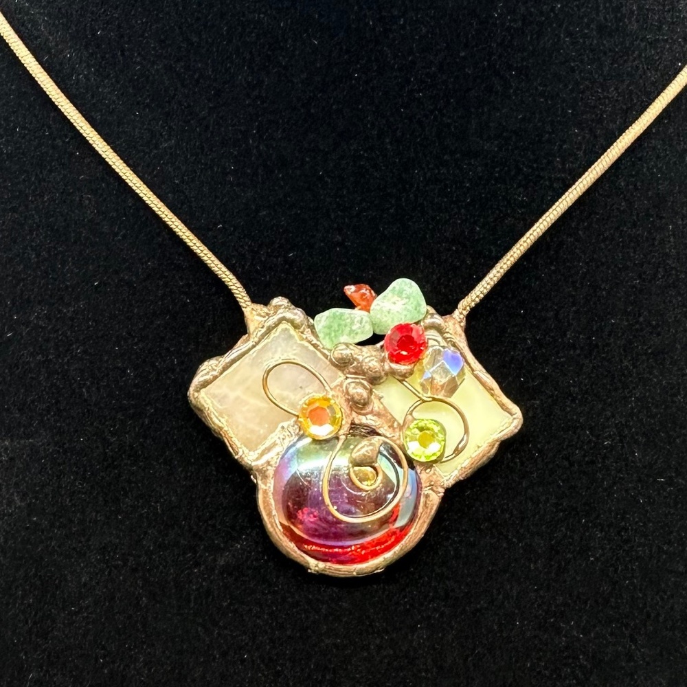Laly Pendant Necklace